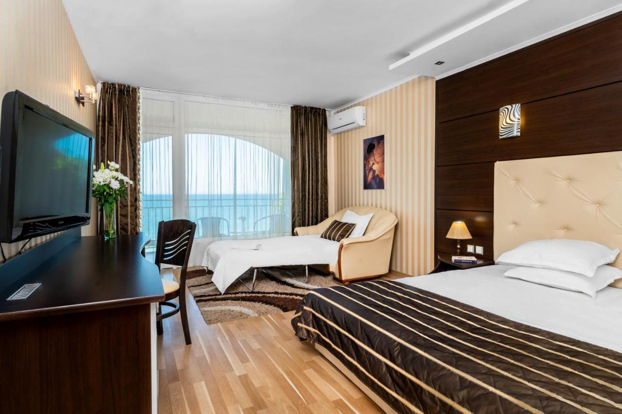 Elpida Hotel โกลเดน แซนส์ ภายนอก รูปภาพ