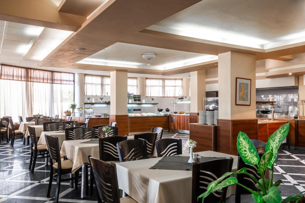 Elpida Hotel โกลเดน แซนส์ ภายนอก รูปภาพ