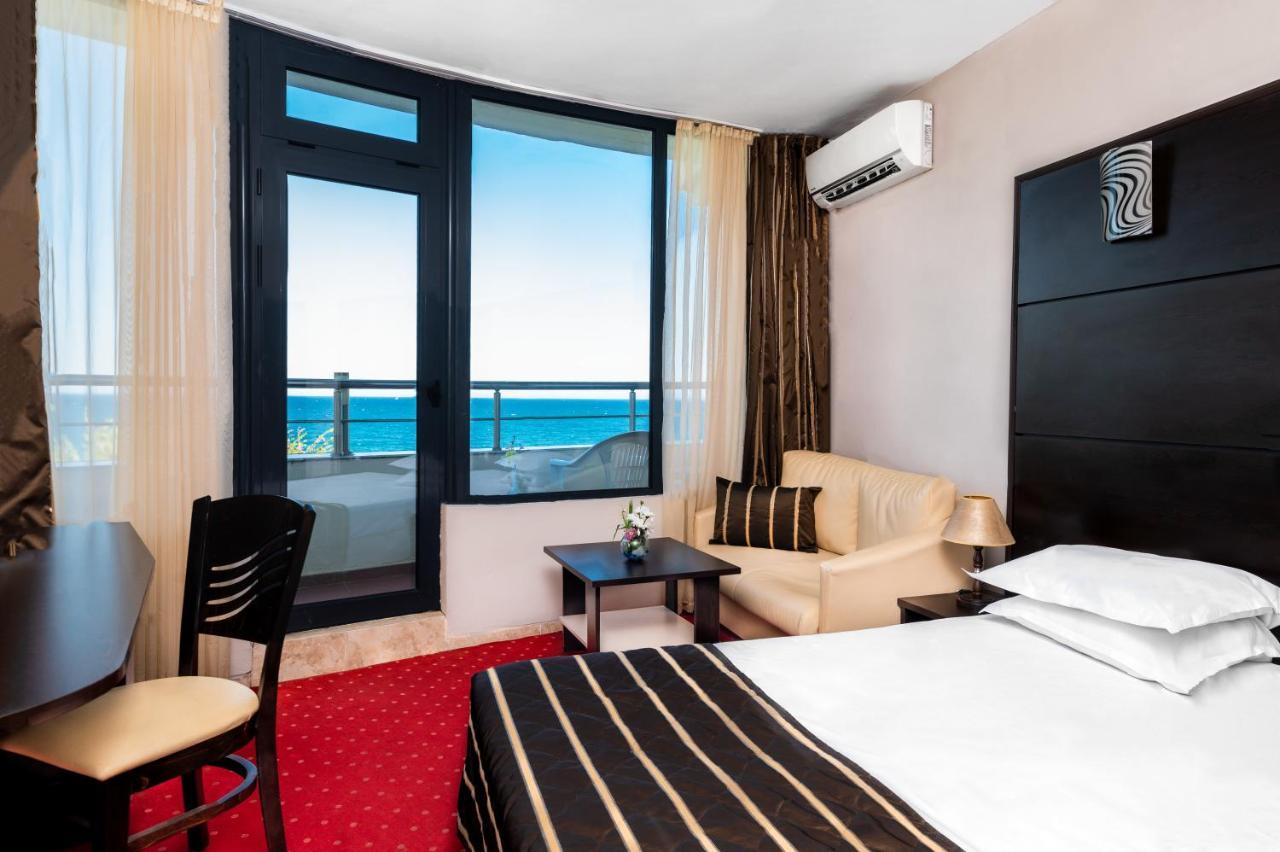 Elpida Hotel โกลเดน แซนส์ ภายนอก รูปภาพ