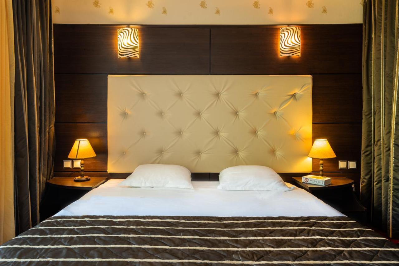 Elpida Hotel โกลเดน แซนส์ ภายนอก รูปภาพ