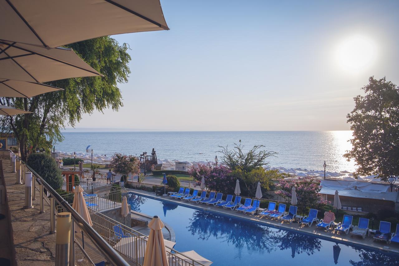 Elpida Hotel โกลเดน แซนส์ ภายนอก รูปภาพ