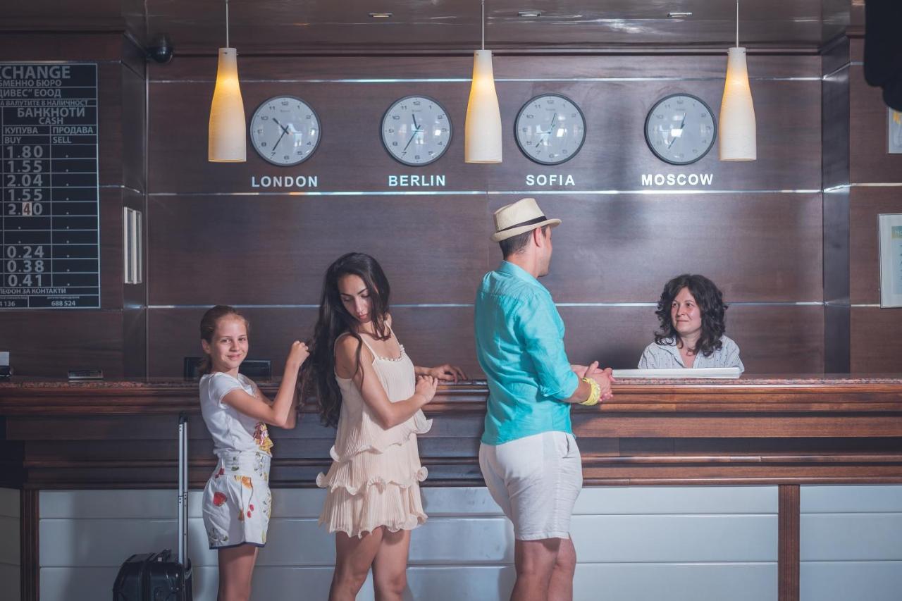 Elpida Hotel โกลเดน แซนส์ ภายนอก รูปภาพ